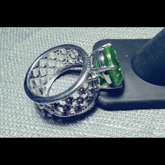 NEW CHARTREUSE QUARTZ THAI BLACK SPINEL RING PLATINUM OVER STERLING SILVER SZ 8 - Picture 4 of 16